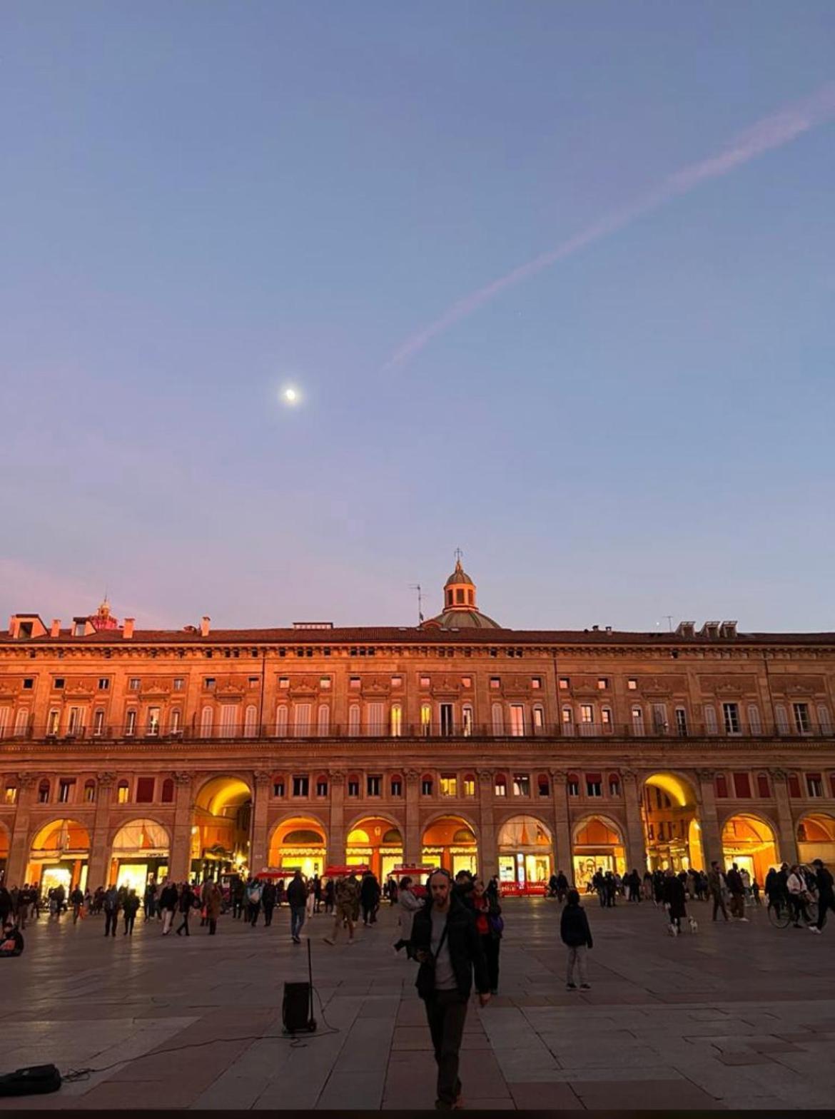 Urbanicooh Guidozagni - Piazza Maggiore View Болонья Екстер'єр фото
